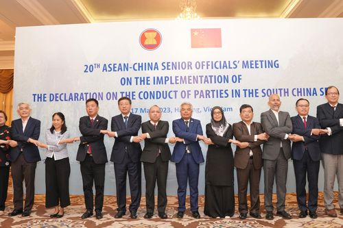 ASEAN và Trung Quốc quan ngại về diễn biến phức tạp trên Biển Đông