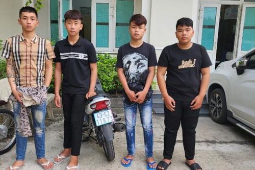 Côn đồ tuổi teen gây án
