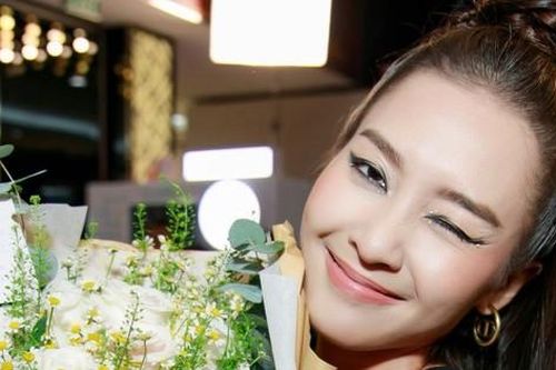 Khả Ngân thân thiết thừa nhận điều này với một nam nhân, khiến V-net xôn xao