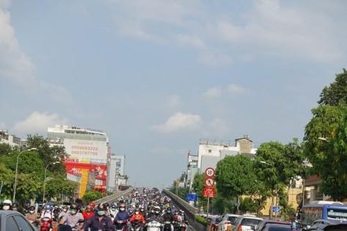 Đề xuất thay loạt hàng rào kéo di động phân luồng giao thông ở TPHCM