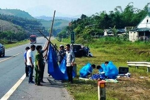 Say rượu đi bộ qua đường cao tốc, người đàn ông bị tông tử vong