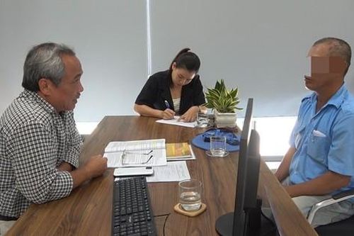 Xử lý lái xe xích lô 'chặt chém' du khách nước ngoài khi tham quan Huế