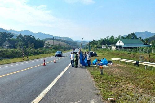 Chạy xe máy vào cao tốc khi say rượu, người đàn ông bị tông tử vong