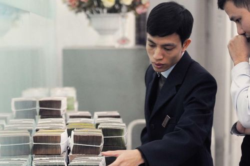 Cổ phiếu bất động sản tăng giá, chủ tịch nhanh tay chốt lời