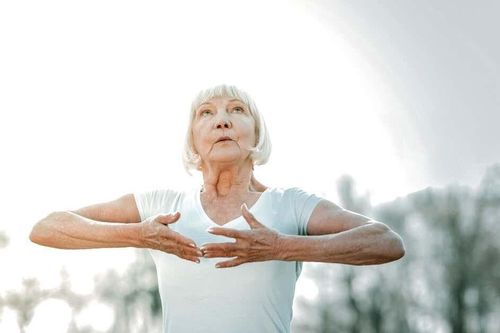Tập thở hàng ngày giúp ngăn ngừa hình thành bệnh Alzheimer