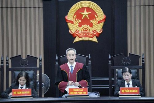 Cựu Chủ tịch tỉnh Bình Thuận nhận án 5 năm tù vì bán rẻ đất cho doanh nghiệp