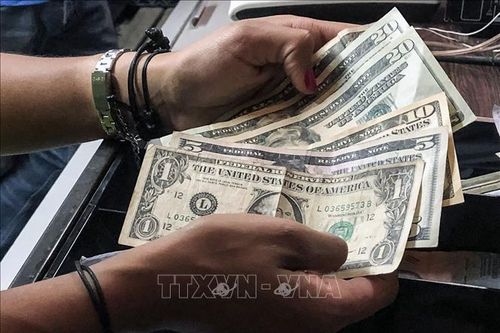 Nợ công tăng có thể tước đi vị thế nền kinh tế lớn nhất của Mỹ