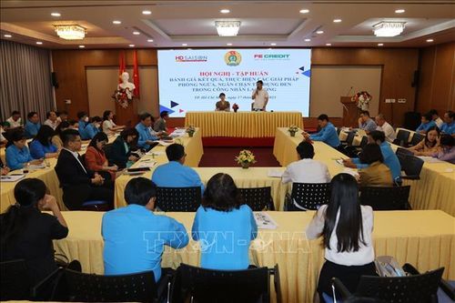 Hỗ trợ người lao động vay vốn lãi suất ưu đãi để phòng, chống 'tín dụng đen'