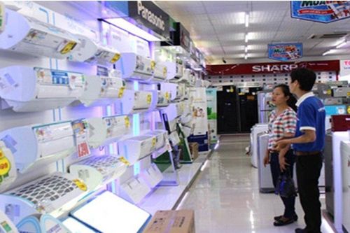 Tp.HCM: Nắng nóng kéo dài, sản phẩm giải nhiệt 'hút khách'