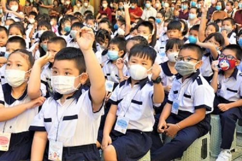Hà Nội dự kiến dừng hỗ trợ học phí, mức phí đóng sẽ tăng gấp đôi