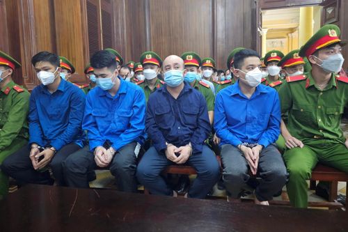 Cướp tiền ảo, mang án thật