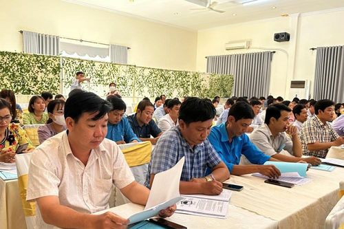 Tập huấn phong trào 'Toàn dân đoàn kết xây dựng đời sống văn hóa'