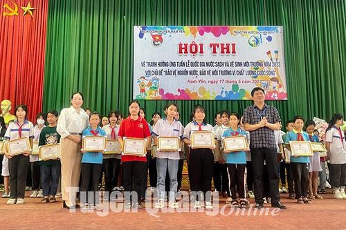 Hơn 150 thí sinh thi vẽ tranh hưởng ứng Tuần lễ quốc gia nước sạch và vệ sinh môi trường