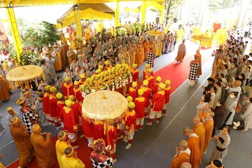 Đà Nẵng: Lễ truy điệu và phụng tống kim quan Hòa thượng Thích Thiện Toàn trà-tỳ