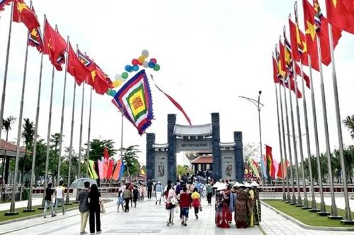 Công nhận và tái công nhận 14 'Điểm du lịch tiêu biểu Đồng bằng sông Cửu Long năm 2023'