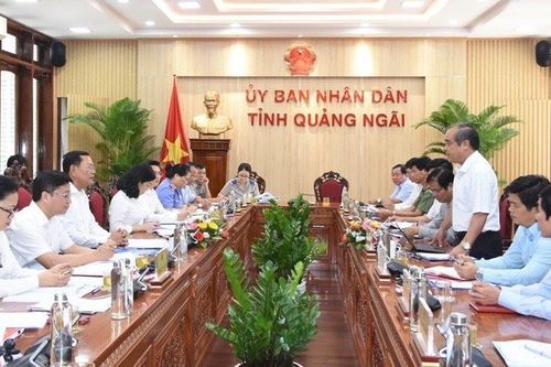 Phó Chánh án TANDTC Nguyễn Văn Du làm việc tại Quảng Ngãi