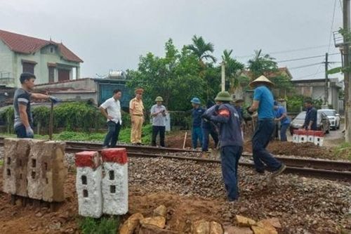 Quảng Bình đóng các lối đi, đường ngang tự phát băng qua đường sắt