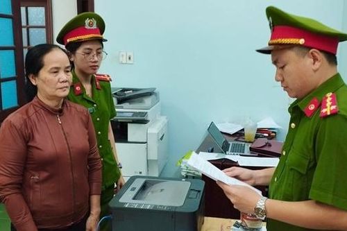 Nữ phó phòng dởm lừa người nghèo 'chạy'suất mua nhà ở xã hội