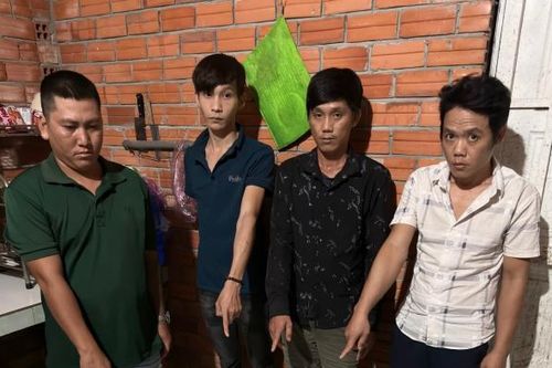 Bốn con nghiện chơi ma túy chống trả Công an khi bị vây bắt