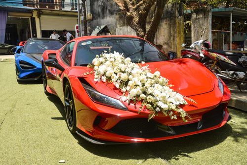 Đại gia TP.HCM mang dàn siêu xe ra Hà Nội tham gia lễ cưới