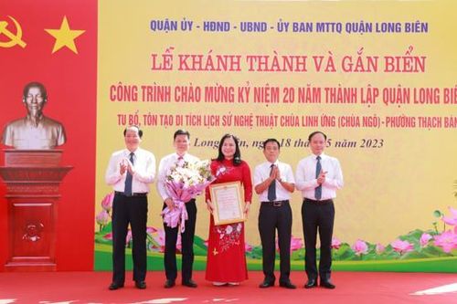 Khánh thành và gắn biển công trình tu bổ, tôn tạo chùa Linh Ứng