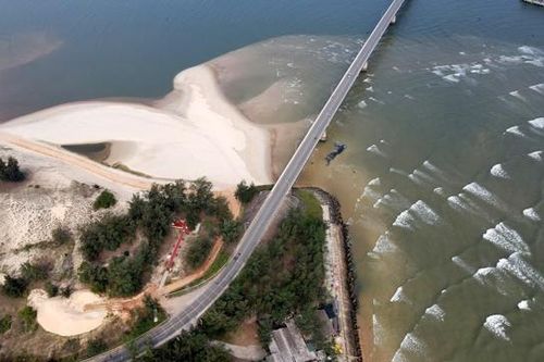 Quảng Trị: Luồng lạch bị bồi lấp, nhiều chủ tàu cá kêu cứu