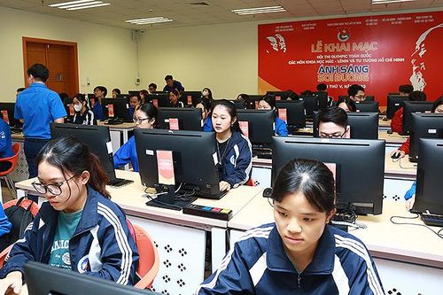 Hội thi 'Ánh sáng soi đường' lần thứ V