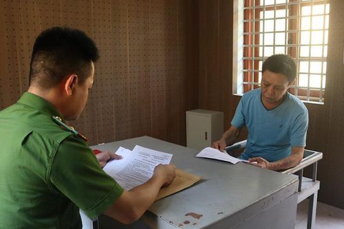 Bắc Kạn khởi tố đối tượng dùng dao đâm cảnh sát giao thông