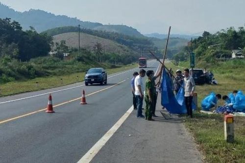 Gặp nạn khi băng ngang cao tốc