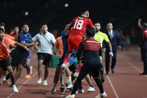 AFC sẽ có án phạt với Thái Lan và Indonesia