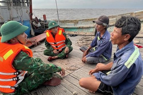 Cứu nạn kịp thời 2 thuyền viên gặp nạn trên biển