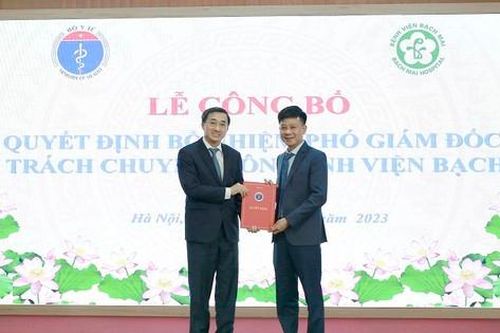 Bản tin 8H: Trao quyết định bổ nhiệm Phó Giám đốc phụ trách chuyên môn Bệnh viện Bạch Mai