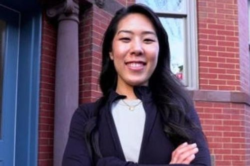 Thạc sĩ Harvard cất bằng đi bán kem thu nhập 5,3 tỷ/năm