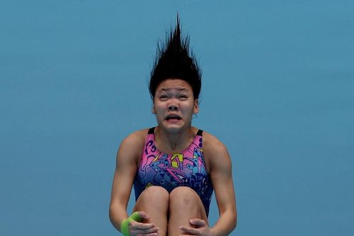 Những biểu cảm khó đỡ của VĐV nhảy cầu tại SEA Games 32