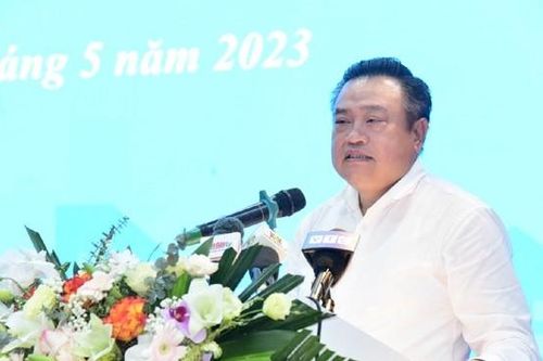 Doanh nghiệp làm khó công nhân, Chủ tịch Hà Nội yêu cầu 'nóng'