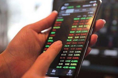 Cảnh giác với app lừa đảo đầu tư chứng khoán trên mạng