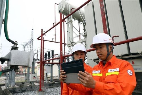 Thủ tướng: Không để thiếu điện cho sản xuất, kinh doanh và tiêu dùng