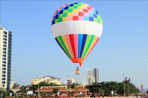 Khai mạc Festival khinh khí cầu 'Flyup Việt Nam - Cửa Lò 2023'