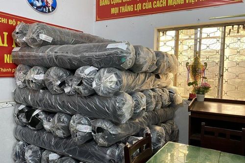 Tịch thu hơn 1 tấn vải thun không rõ nguồn gốc, xuất xứ