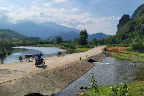 Tràn Nhồng nơi 2 người bị lũ cuốn trôi và mong ước cây cầu của dân bản