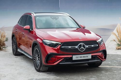 Chi tiết Mercedes-Benz GLC 2023 vừa ra mắt tại Việt Nam, giá từ 2,299 tỷ đồng
