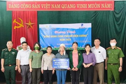 Hội Phụ nữ Công an tỉnh Cao Bằng tiếp sức 'Đồng hành cùng phụ nữ biên cương'