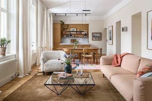 Tư vấn cải tạo và bố trí nội thất căn hộ rộng 80m2 cho đôi vợ chồng trẻ