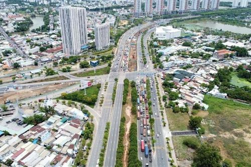 Doanh nghiệp bất động sản lên kế hoạch lãi trăm, nghìn tỷ bất chấp thị trường đang đuối cầu
