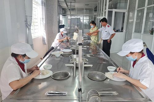 Đảm bảo an toàn thực phẩm cho người tiêu dùng