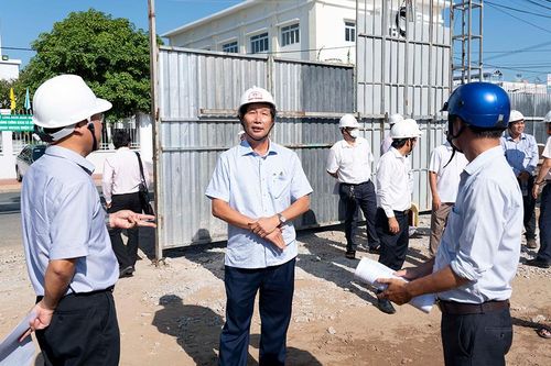 Phó Chủ tịch UBND tỉnh An Giang Lê Văn Phước kiểm tra các công trình trọng điểm trên địa bàn TP. Long Xuyên