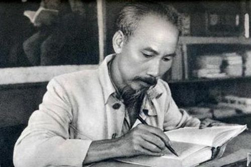Kỷ niệm 133 năm Ngày sinh Chủ tịch Hồ Chí Minh (19-5-1890 - 19-5-2023)