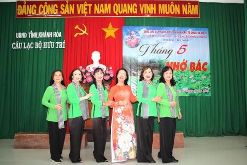 Khối thi đua các tổ chức xã hội II: Giao lưu văn nghệ mừng sinh nhật Bác Hồ