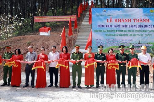 Khánh thành công trình đường kiểm tra cột mốc tại xã Thanh Lòa, huyện Cao Lộc