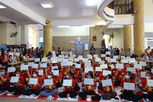 Sôi động Cuộc thi 'Rung chuông vàng'lần thứ 4